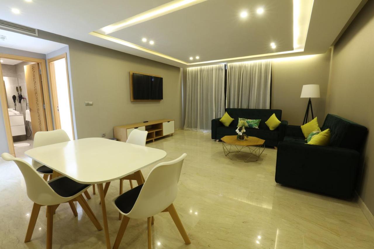 Hotel Mid Town 4*